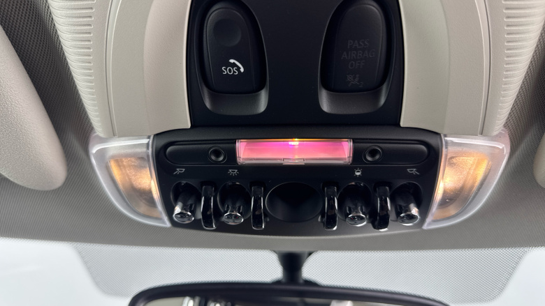 MINI Hatchback 1.5 Cooper Classic 3dr Auto Petrol Hatchback